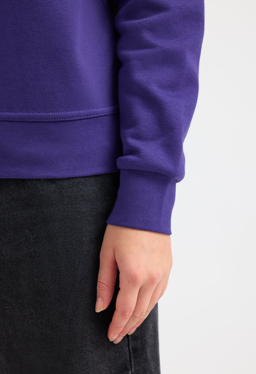 Ladies' Deluxe Crew Neck Sweatshirt - 280gsm 60/40 Ring-Spun Cotton | 8 Colours