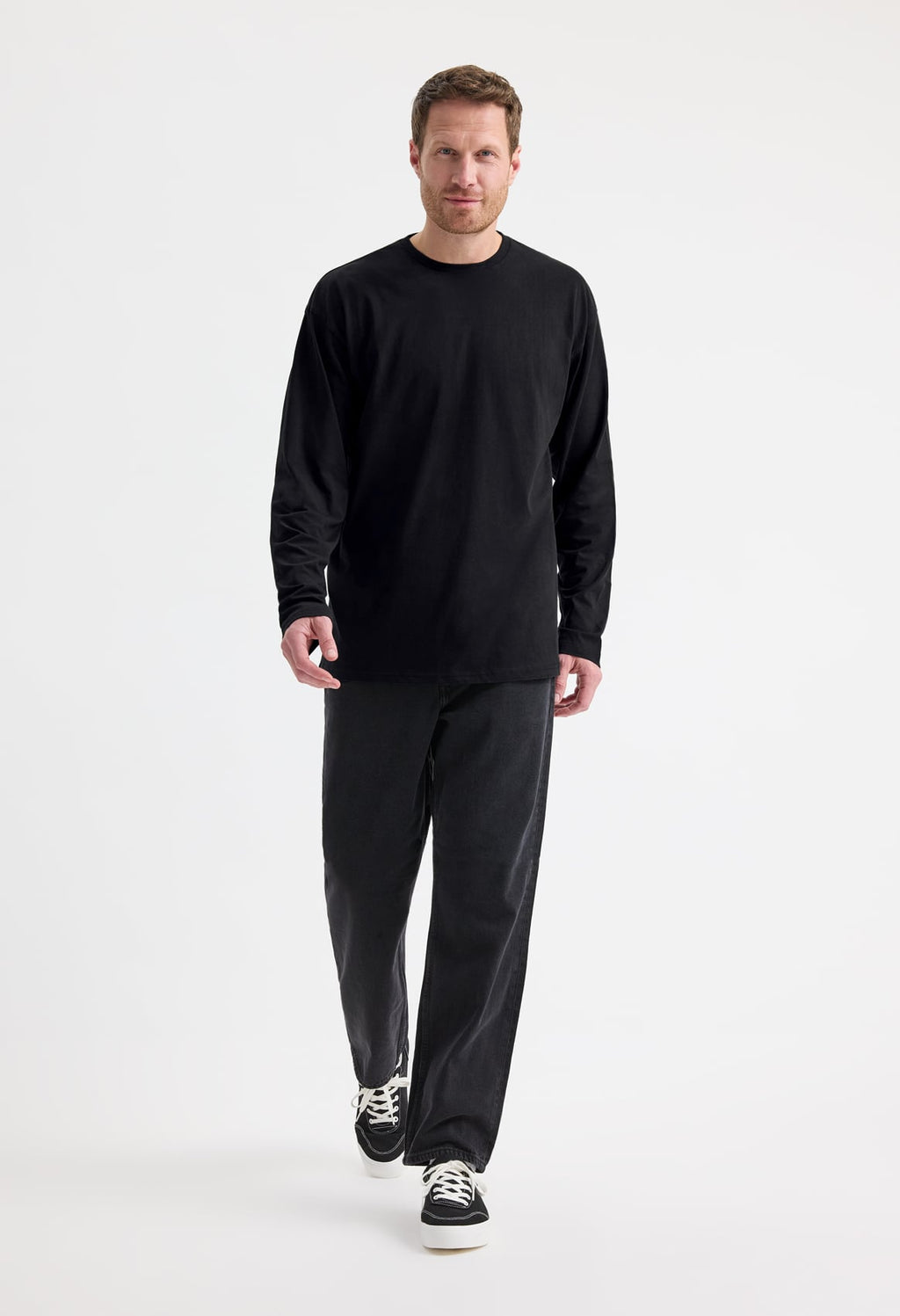Unisex Long Sleeve Classic T-Shirt - 180gsm 100% Ring-Spun Combed Cotton | Black & White