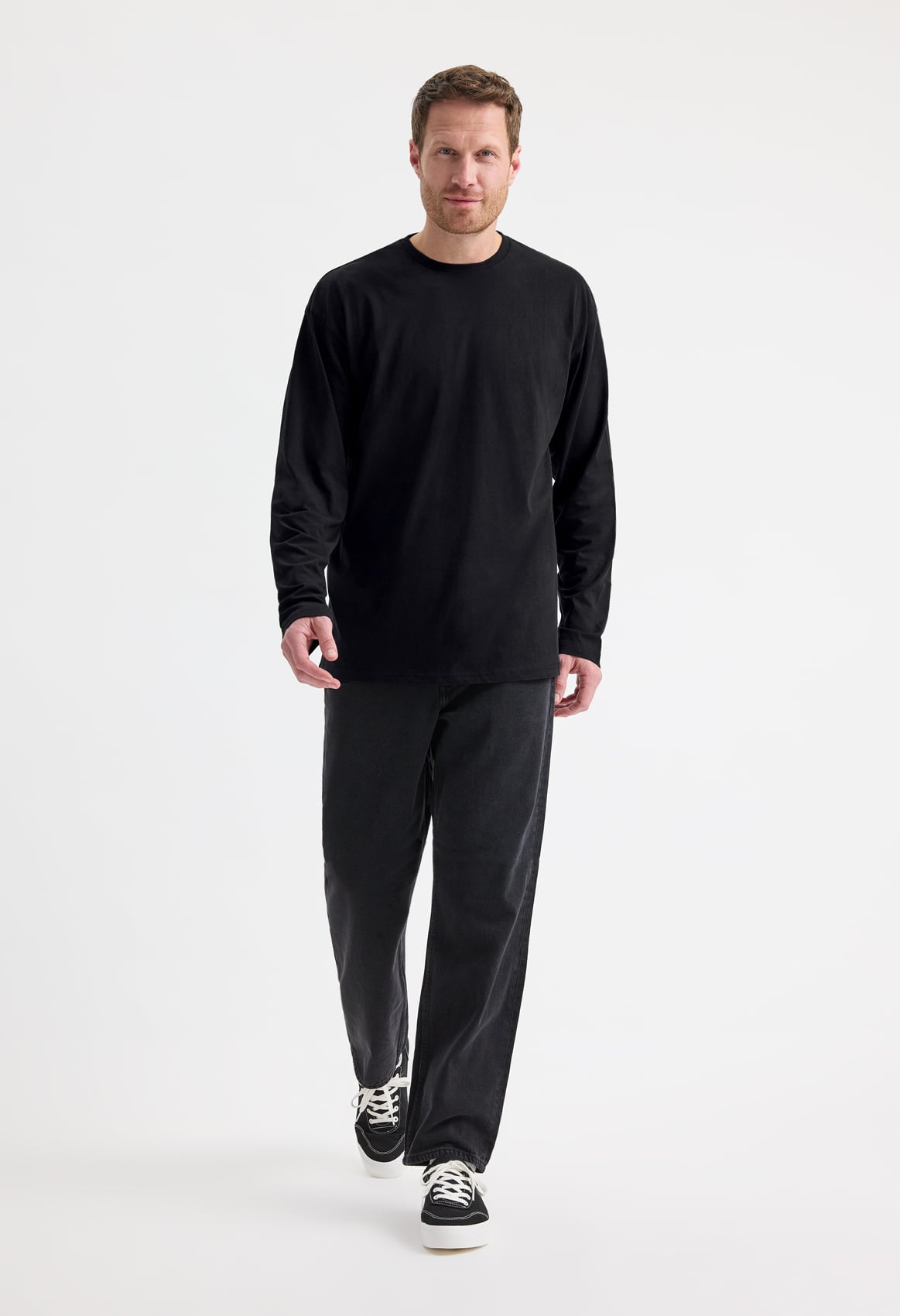 Unisex Long Sleeve Classic T-Shirt - 180gsm 100% Ring-Spun Combed Cotton | Black & White